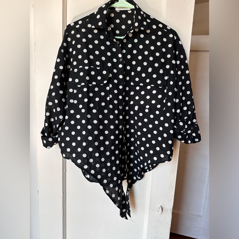Self tie, Polka dot button shirt, size S, pre owned, excellent condition